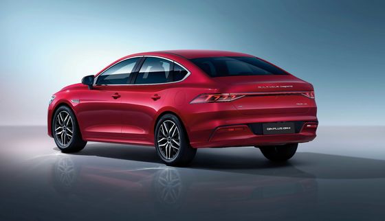 Ô tô lai điện 185km/h