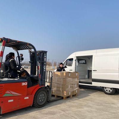 73,6kWh Xe chở hàng điện nhỏ 110km / H Tủ đông điện Van 288km Phạm vi tối đa