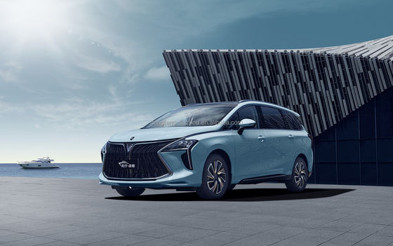 Xe điện hiệu suất cao 5 chỗ Pentium Nat 140km/h Màu trắng đen