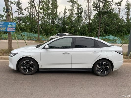 Xe điện tinh khiết Weima E5 Nhiều màu 170km / h Xe điện năng lượng mới