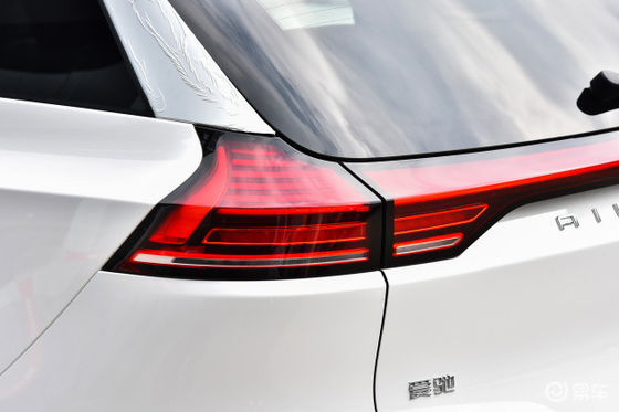 Ô tô điện nguyên chất tầm xa 403km AIWAYS U5 với tốc độ 160Km/H