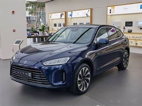 Kích thước trung bình 0,5h Sạc nhanh Ô tô điện Không gian rộng RWD AITO M5 200km / h