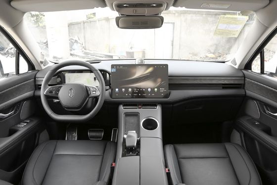 Kích thước trung bình 0,5h Sạc nhanh Ô tô điện Không gian rộng RWD AITO M5 200km / h