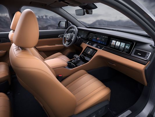 220km/h Plug In Hybrid SUV Phạm vi 700Km Bốn màn hình Xe điện sáu chỗ ngồi