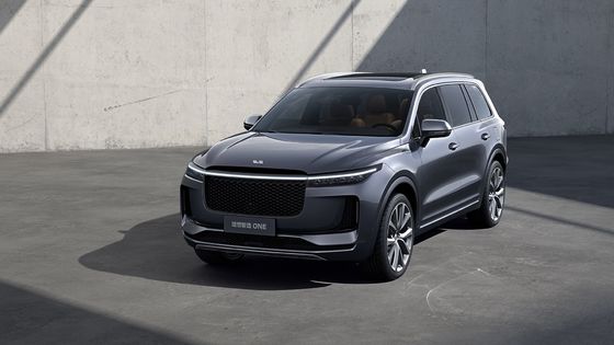 220km/h Plug In Hybrid SUV Phạm vi 700Km Bốn màn hình Xe điện sáu chỗ ngồi