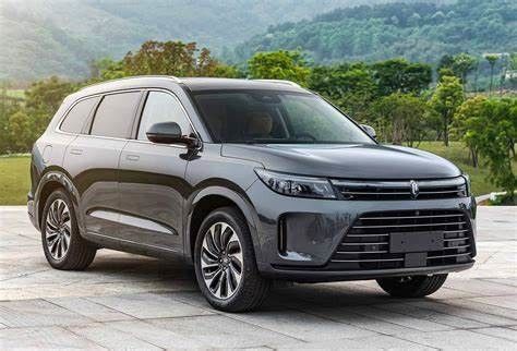 Ô tô điện cỡ lớn 1,5 tấn Xăng lai điện 200 km/h HUAWEI AITO M7 SUV