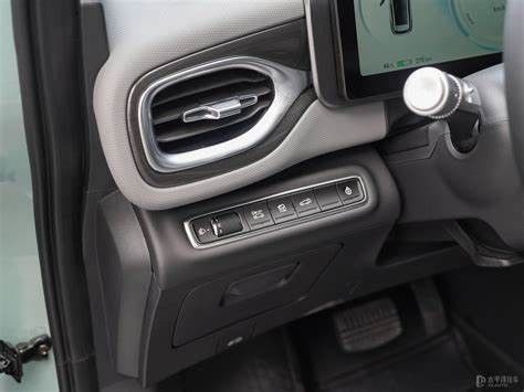 Tay trái Xe điện AION V Phạm vi 500km Xe SUV 5 chỗ dành cho người lớn Thanh thiếu niên