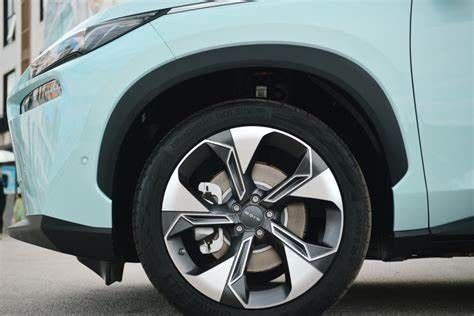 Tay trái Xe điện AION V Phạm vi 500km Xe SUV 5 chỗ dành cho người lớn Thanh thiếu niên