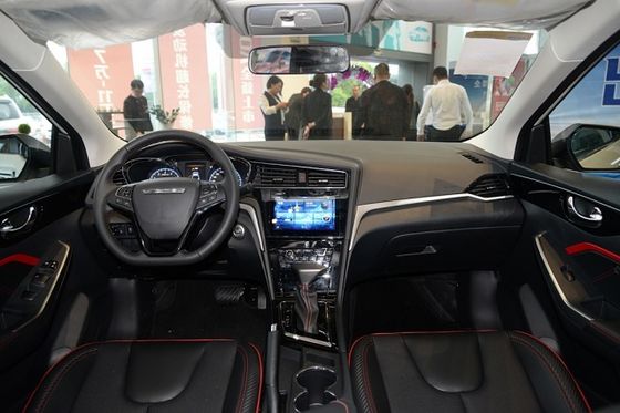 Dongfeng Nissan Venucia D60 EV 2500mm - 3000mm Chiều dài cơ sở Xe tay lái bên trái