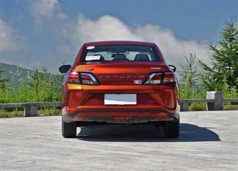 Dongfeng Nissan Venucia D60 EV 2500mm - 3000mm Chiều dài cơ sở Xe tay lái bên trái