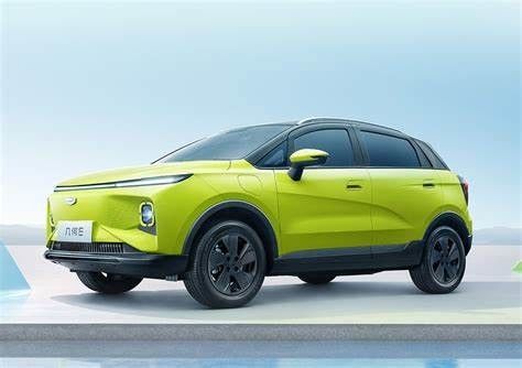 SUV cỡ nhỏ Xe điện Thân thiện với ECO Geely Geometry E 320km 401km 5 Cửa 5 Chỗ ngồi