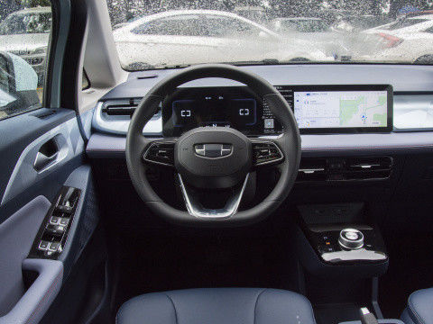 SUV cỡ nhỏ Xe điện Thân thiện với ECO Geely Geometry E 320km 401km 5 Cửa 5 Chỗ ngồi