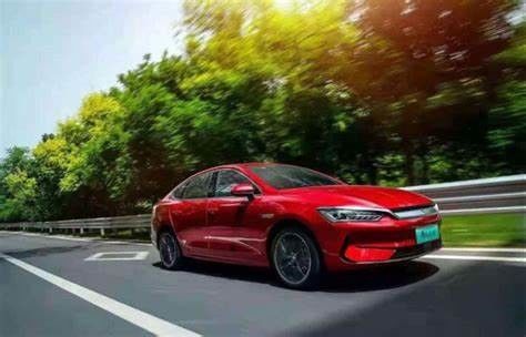 Ô tô điện cỡ trung 400 km