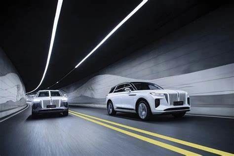 Xe điện cỡ lớn Deluxe SUV Hongqi E-HS9 120kWh Phạm vi 660km