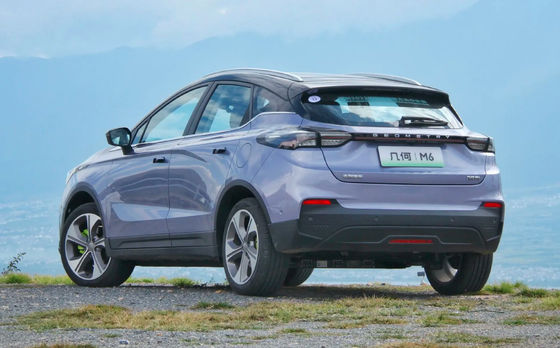 Xe ô tô điện sang trọng thân thiện với ECO Xe SUV dẫn động 4 bánh Geely Geometry M6 450km CLTC