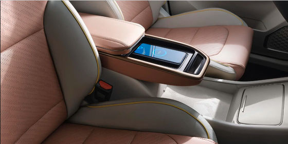 Xe ô tô điện sang trọng thân thiện với ECO Xe SUV dẫn động 4 bánh Geely Geometry M6 450km CLTC