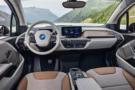 180km/H Xe EV tầm xa Xe điện BMW I3 tốc độ cao 526km 4 cửa 5 chỗ