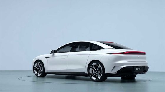 Xe điện hiệu suất cao ZHIJI L7 615km Xe điện năng lượng mới