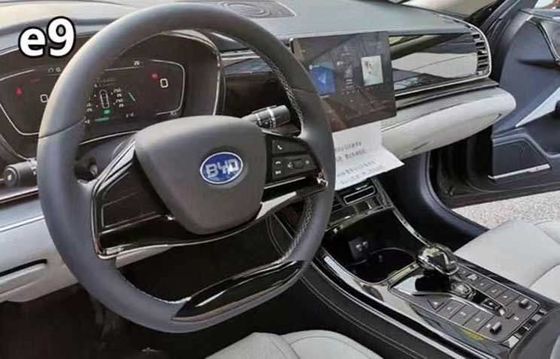 BYD E9 Ô tô điện cỡ lớn Sedan sang trọng Lái xe tay trái 185km / h Phạm vi 506km