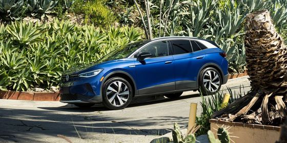 Xe EV tầm xa 607km SUV nhỏ gọn Volk Swagen Id 4X 160km/h