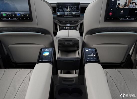 Denza D9 MPV EV Xe 571nm pin lithium Iron 4WD SUV điện 180km / h