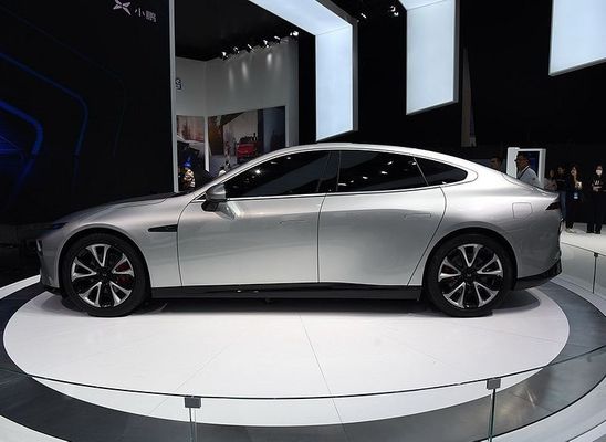 Xe điện Limousine thông minh Xpeng P7 Nedc 2WD 4WD 480 586 670 Phạm vi 706km