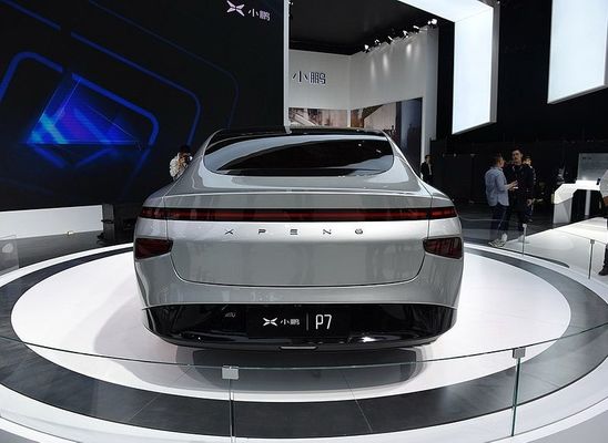 Xe điện Limousine thông minh Xpeng P7 Nedc 2WD 4WD 480 586 670 Phạm vi 706km