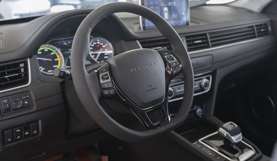 Xe điện tinh khiết Dongfeng Forthing PHEV Xe EV gia đình năng lượng mới 150km / H