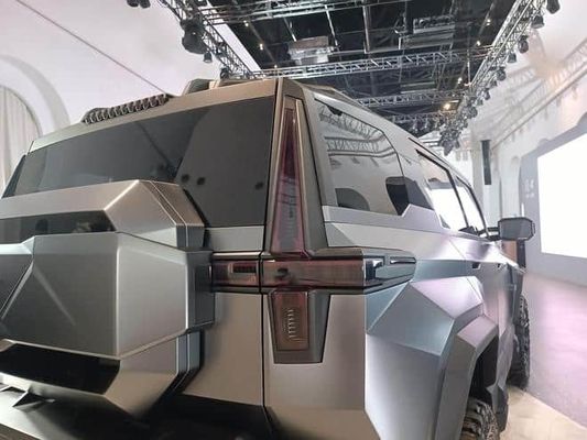 Chiếc xe EV lớn tại Dongfeng Mengshi M-Hero 917 EV Sản xuất bắt đầu 1000 mã lực 505 km phạm vi dưới mui xe