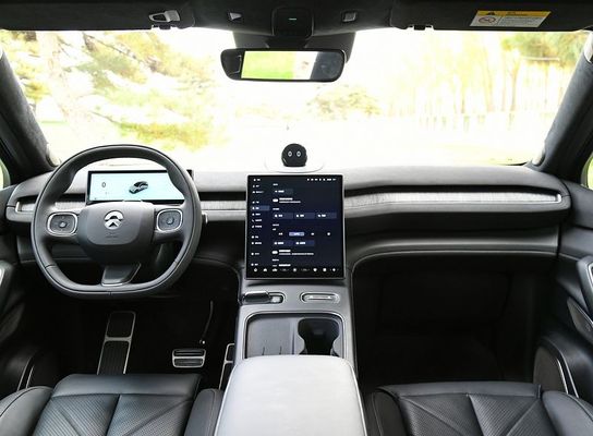 SUV tại NIO EC7 75kWh Xe điện với động cơ cung cấp 480 kW