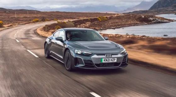 2023 Audi e-Tron GT Chiếc xe điện bốn cửa tối ưu với 673 mã lực 480km CLTC và dung lượng pin 93.4kwh