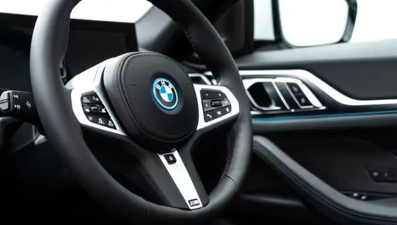 Mới nhất và tất cả các bánh xe lái xe tại BMW i4 động cơ điện kép power& hatchback có sẵn
