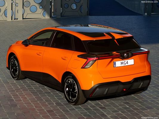 New Energy 2024 xe điện hoàn toàn nóng nhất MG4 EV với 250N.m Mô-men xoắn tối đa 986l Không gian buồng hành lý lớn