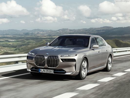 Xe năng lượng mới cho BMW i7 2023 xDrive60L ghế ngồi xe thể thao sang trọng xe điện cho người lớn