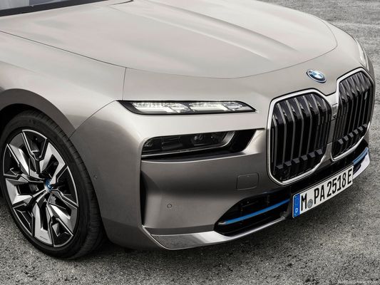 Xe năng lượng mới cho BMW i7 2023 xDrive60L ghế ngồi xe thể thao sang trọng xe điện cho người lớn
