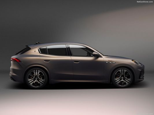 Xe điện hoàn toàn năng lượng mới với 450 phạm vi và tốc độ tối đa 325km / h tại Maserati Gran Turismo Folgore