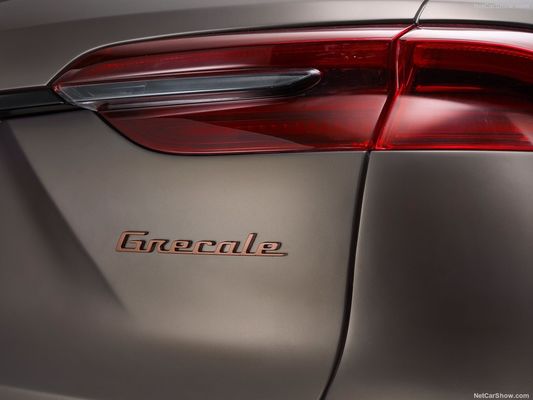 Xe điện hoàn toàn năng lượng mới với 450 phạm vi và tốc độ tối đa 325km / h tại Maserati Gran Turismo Folgore