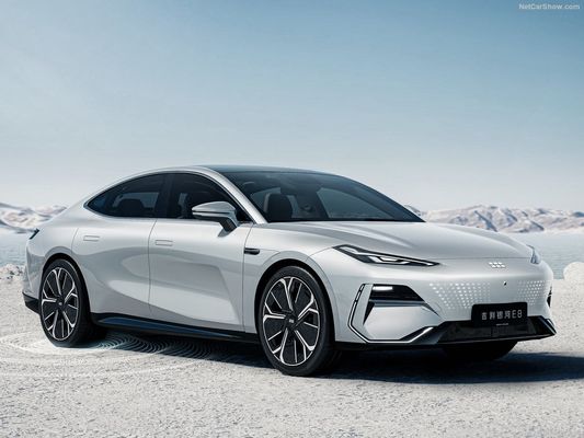 Xe điện Geely Galaxy E8 Ev 2024 550Kw Max New Energy Vehicle Sedan với một động cơ ở tốc độ tối đa 190km / h