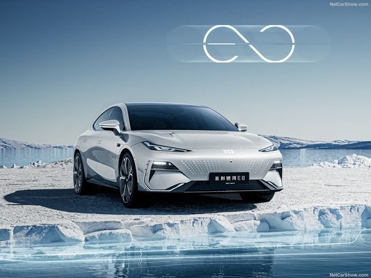 Xe điện Geely Galaxy E8 Ev 2024 550Kw Max New Energy Vehicle Sedan với một động cơ ở tốc độ tối đa 190km / h