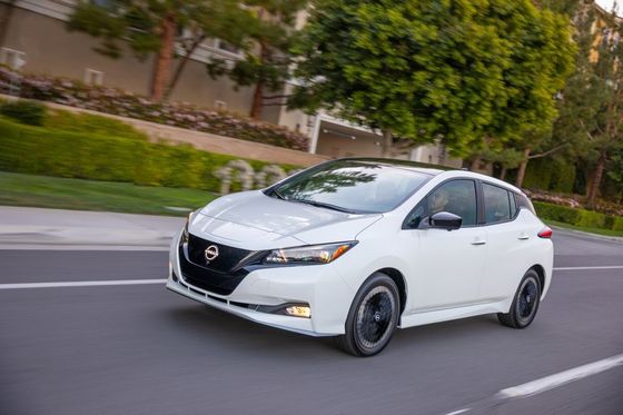 Không sử dụng xăng với phạm vi 180mile cho du lịch địa phương tại 2024 Nissan Leaf S hatchback xe năng lượng mới
