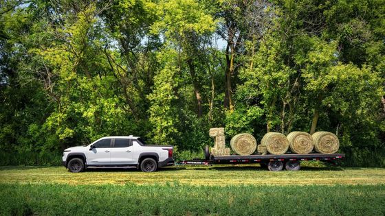 Chiếc xe tải năng lượng mới 2024 Chevrolet Silverado EV với phạm vi EPA 450 dặm ấn tượng làm việc với 10000lb lực kéo