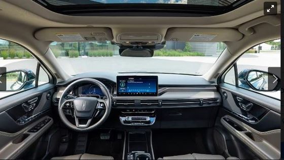 024 Lincoln Corsair Plug-In Hybrid Green Ev SUV 5 hành khách Lincoln Corsair bao bọc bạn trong các tính năng thông minh