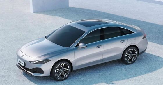 Xe điện cho Roewe D7 EV Với RWD, 197 mã lực, 0-100 Km / h Trong 7,3 giây, Pin LFP 59,2 kWh, phạm vi 510 Km
