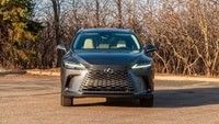 SUV crossover sang trọng 2024 Lexus RX 450h+ PHEV với phạm vi điện 37 dặm