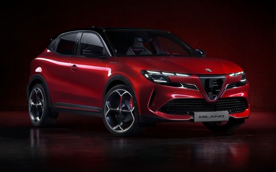Mua bán trước Chiếc xe nhỏ gọn thể thao nhất Alfa Romeo EV Milano đầu tiên Với 2 tùy chọn hệ thống truyền động 156ph&240ph WLTC 240miles