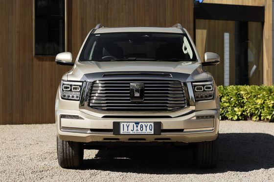 Chiếc xe năng lượng mới 2023 TANK 500 PHEV AWD Đường truyền 180km/h tốc độ tối đa với 6,9sec 0-100 tăng tốc