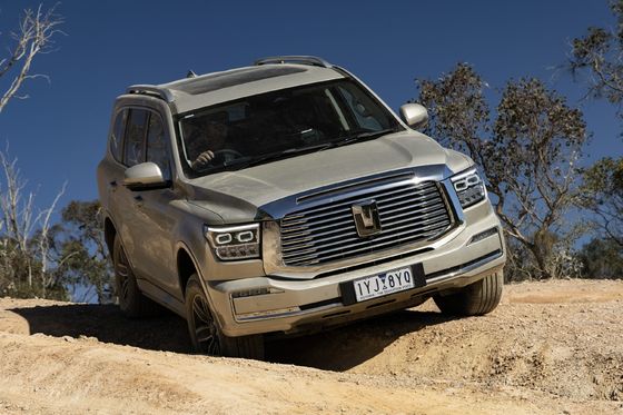 Chiếc xe năng lượng mới 2023 TANK 500 PHEV AWD Đường truyền 180km/h tốc độ tối đa với 6,9sec 0-100 tăng tốc