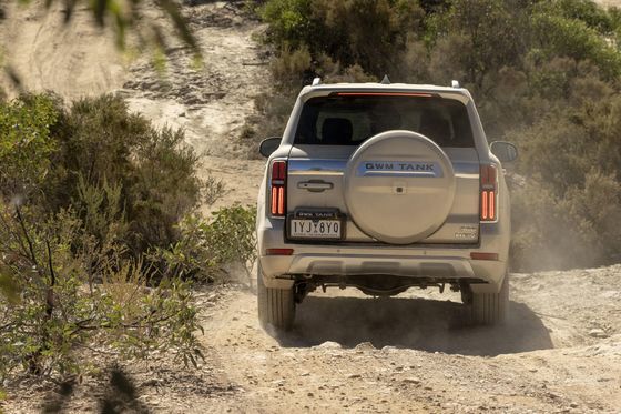 Chiếc xe năng lượng mới 2023 TANK 500 PHEV AWD Đường truyền 180km/h tốc độ tối đa với 6,9sec 0-100 tăng tốc