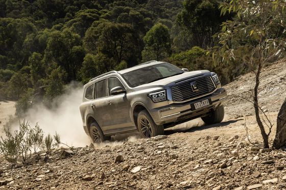 Chiếc xe năng lượng mới 2023 TANK 500 PHEV AWD Đường truyền 180km/h tốc độ tối đa với 6,9sec 0-100 tăng tốc