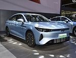 2024 Chery Fengyun A8 xe điện lai sẵn sàng bán với tốc độ tối đa 185km / h